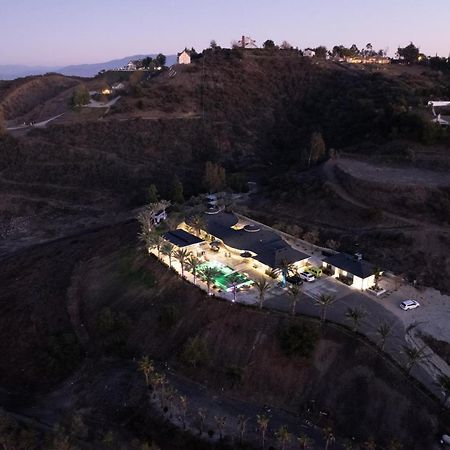 Iron Mansion Private Resort-Event Space 12000 Ft! Temecula Eksteriør billede