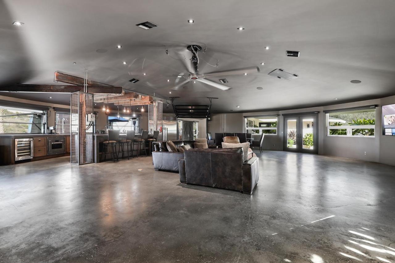 Iron Mansion Private Resort-Event Space 12000 Ft! Temecula Eksteriør billede